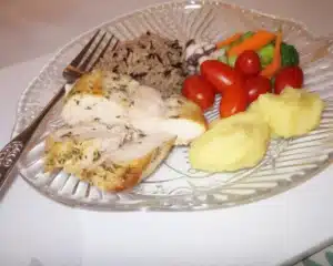 7 Delicious Wahoo Fish Recipes Your Family Will Love 12 Delicious grilled wahoo fish with mango salsa and fresh ingredients.