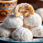 Delicious Mexican Wedding Cookies to Delight You 4 Mexican Wedding Cookies