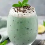spirulina-mint-chip-smoothie-2026-05-20-111824-817x1024-1